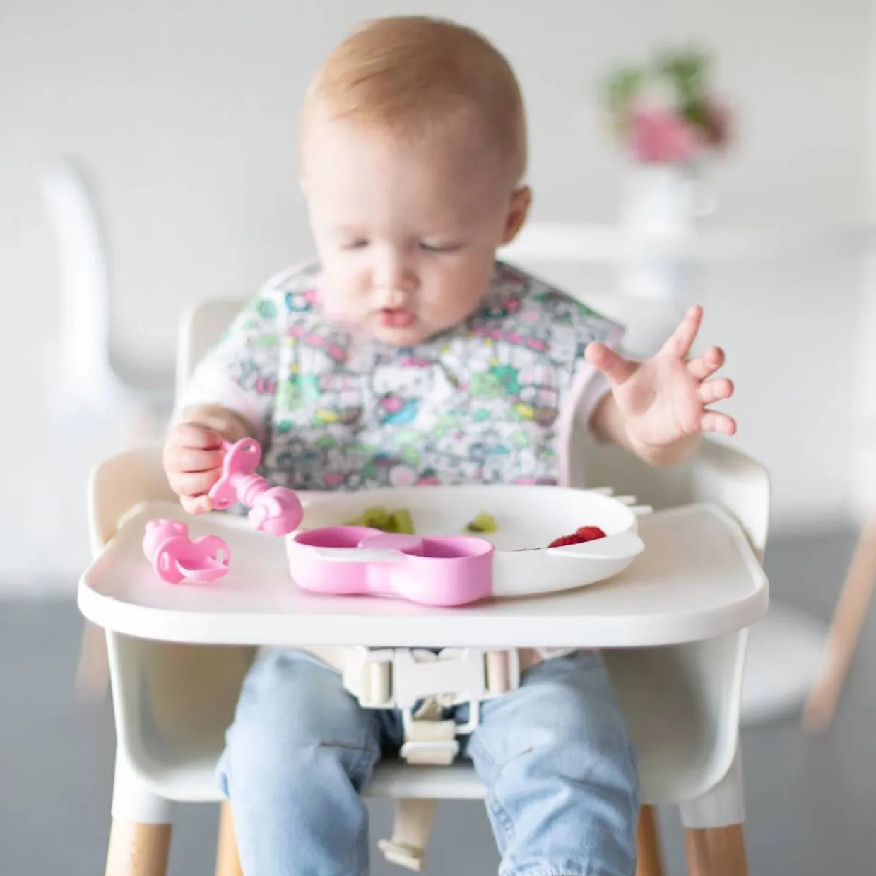 Bumkins Silicone Chewtensils - Hello Kitty