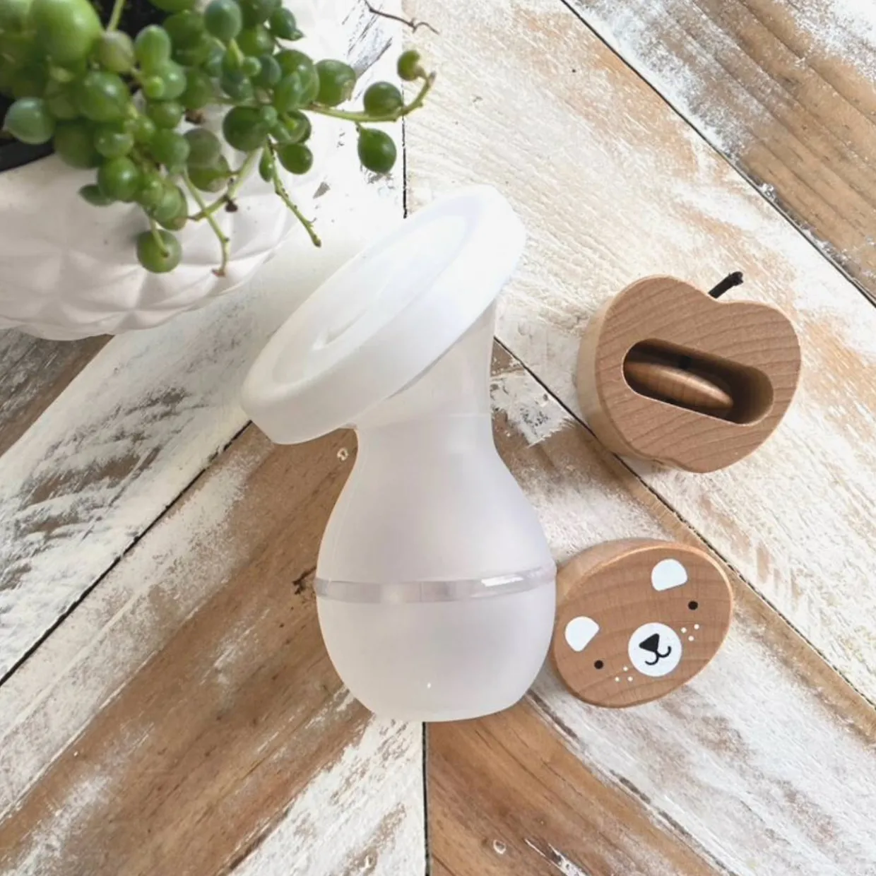 Milkbar 110ml Silicone Breastpump with Lid