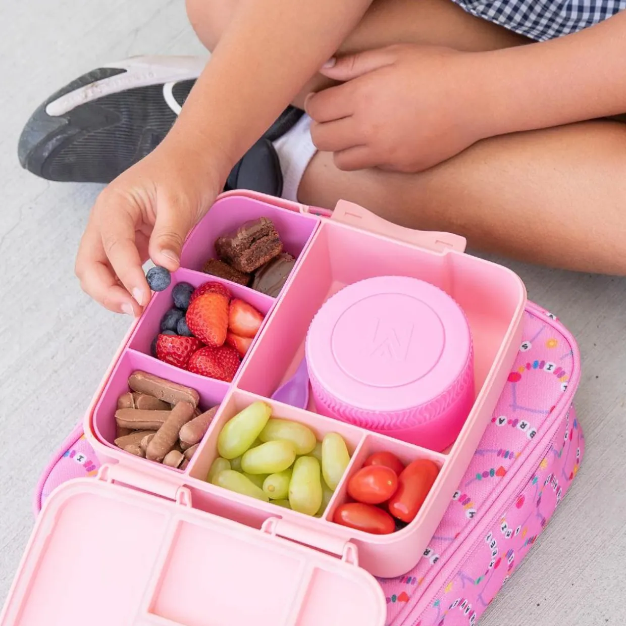 MontiiCo Feast Lunch Box Tray