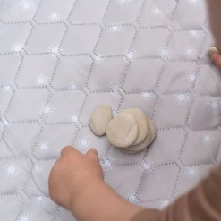 Nestling Medium Waterproof Quilted Play Mat